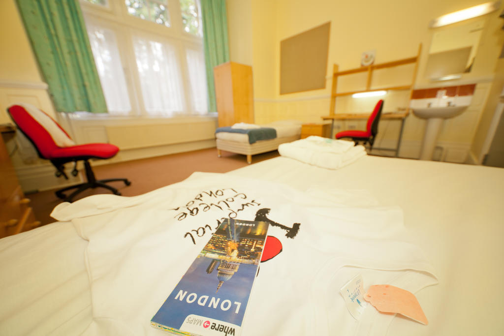 Evelyn Gardens Hostel Лондон Стая снимка