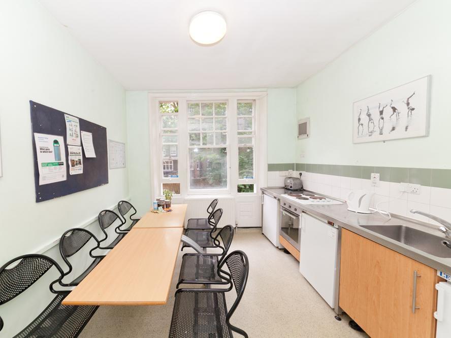Evelyn Gardens Hostel Лондон Екстериор снимка